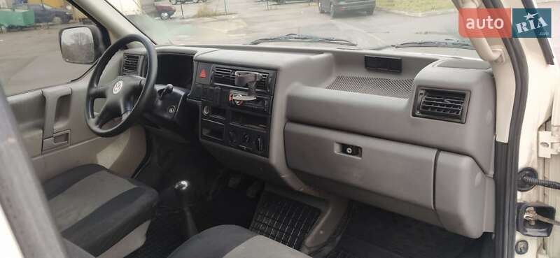Минивэн Volkswagen Transporter 2000 в Киеве