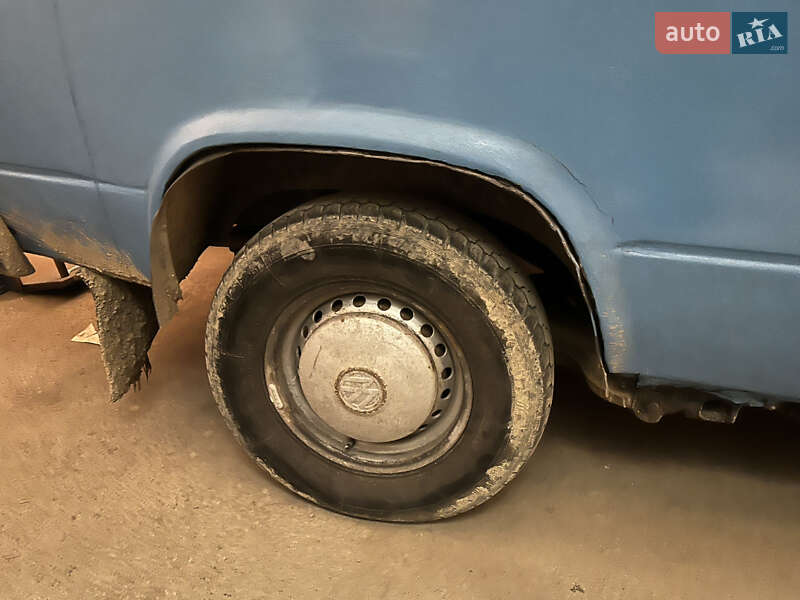 Минивэн Volkswagen Transporter 1982 в Ивано-Франковске