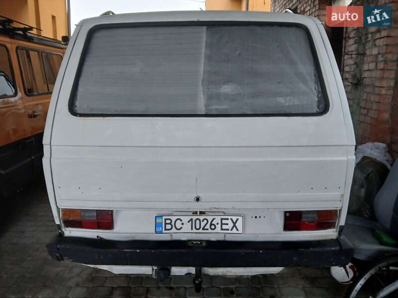 Вантажопасажирський фургон Volkswagen Transporter 1986 в Трускавці
