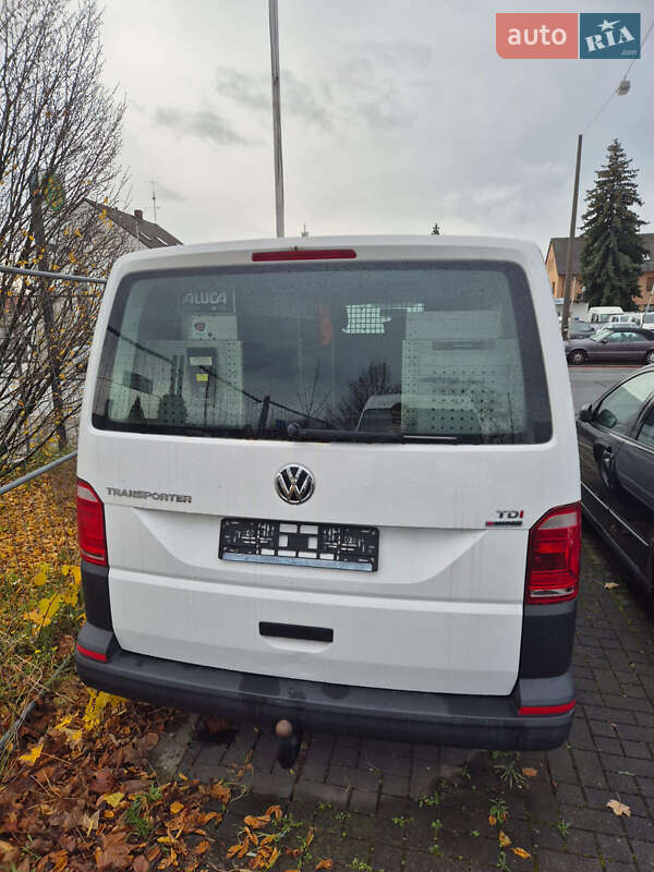 Грузовой фургон Volkswagen Transporter 2018 в Ровно