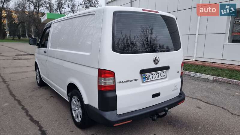 Грузовой фургон Volkswagen Transporter 2014 в Кропивницком