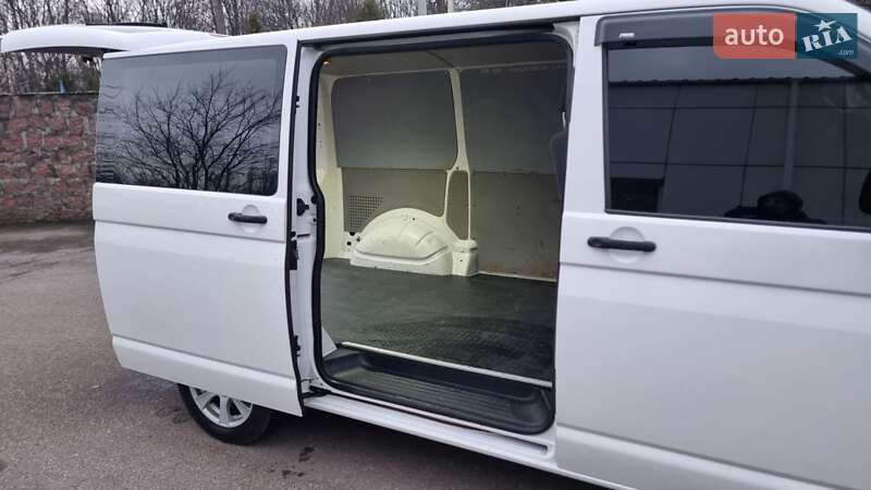 Грузовой фургон Volkswagen Transporter 2014 в Кропивницком