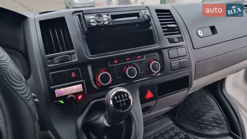 Грузовой фургон Volkswagen Transporter 2014 в Кропивницком