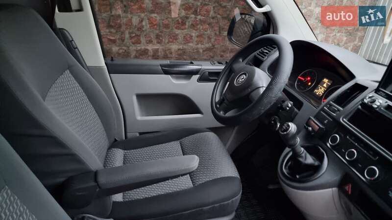 Грузовой фургон Volkswagen Transporter 2014 в Кропивницком
