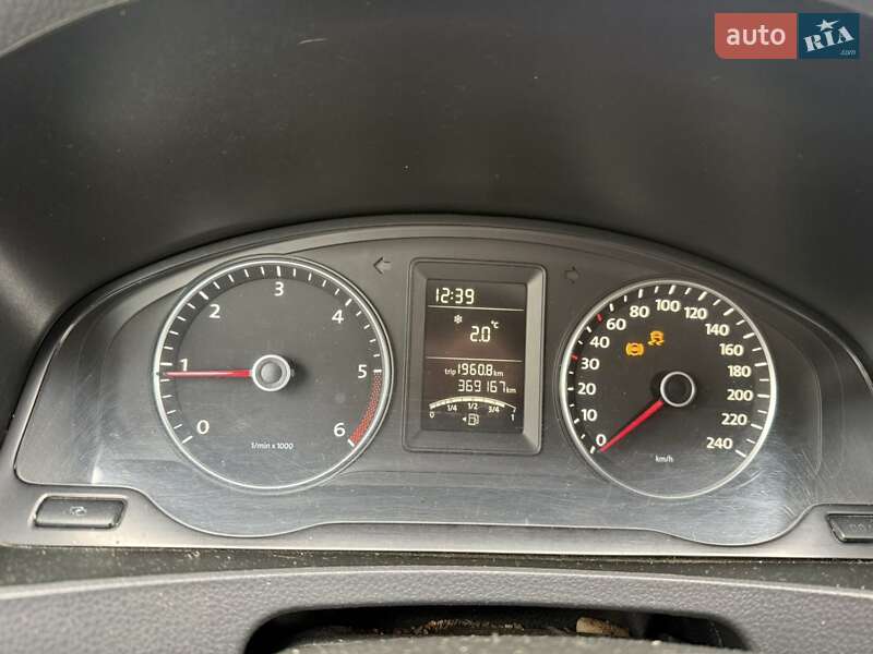 Грузовой фургон Volkswagen Transporter 2011 в Хмельницком