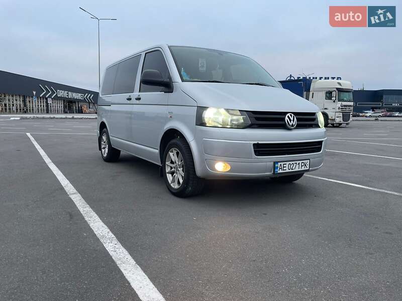 Мінівен Volkswagen Transporter 2012 в Магдалинівці