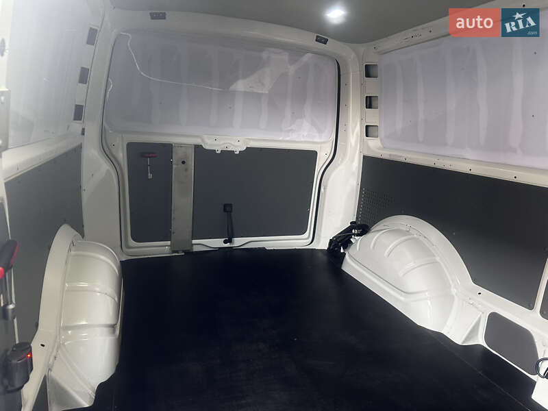Грузовой фургон Volkswagen Transporter 2023 в Дубно