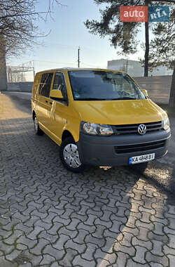 Вантажопасажирський фургон Volkswagen Transporter 2011 в Чернівцях