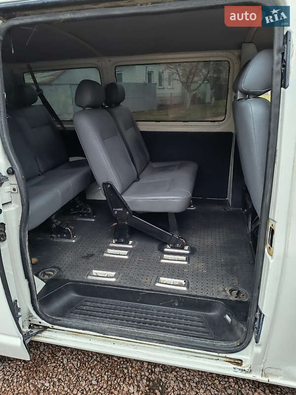 Мінівен Volkswagen Transporter 2004 в Глухові