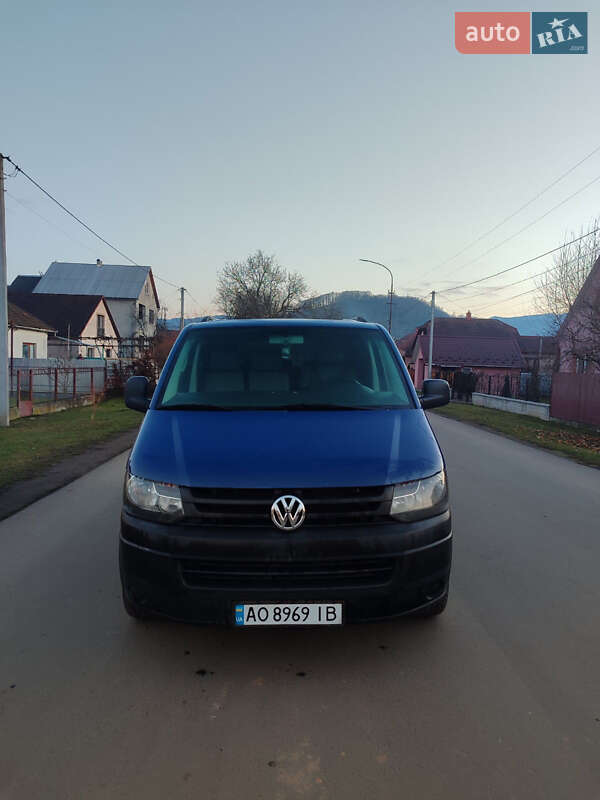 Мінівен Volkswagen Transporter 2004 в Сваляві фото 10 Мінівен Volkswagen Transporter 2004 в Сваляві
