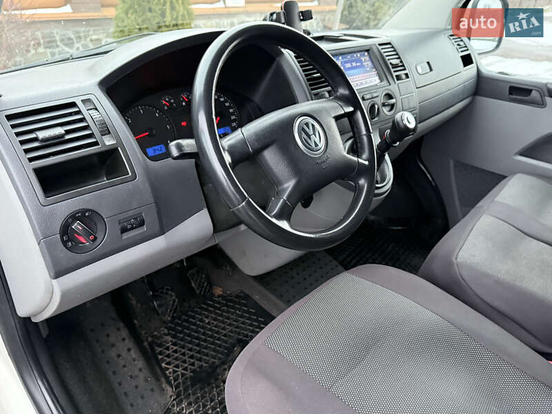 Минивэн Volkswagen Transporter 2006 в Борисполе