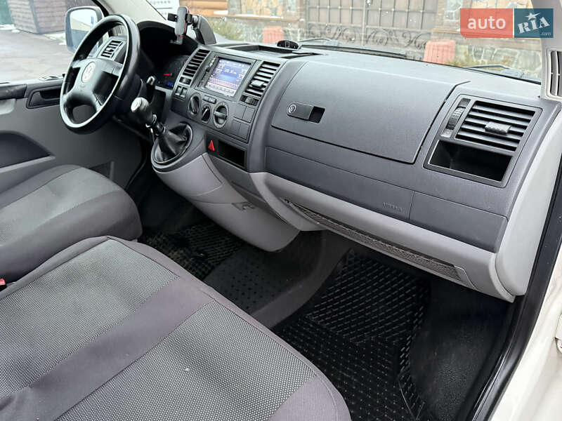Минивэн Volkswagen Transporter 2006 в Борисполе