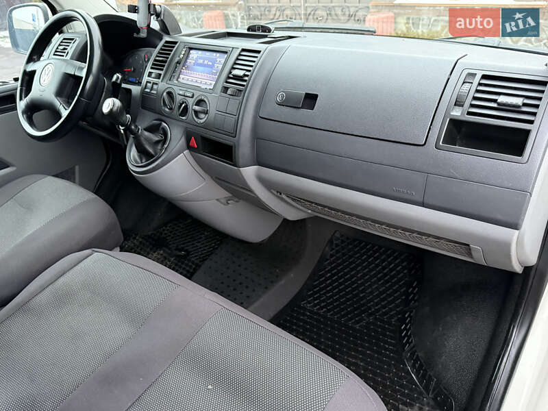 Минивэн Volkswagen Transporter 2006 в Борисполе