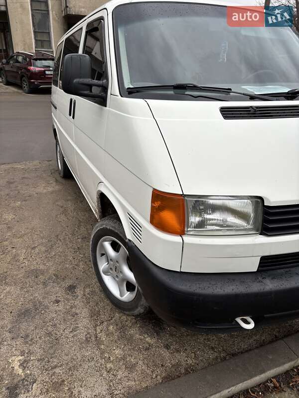 Минивэн Volkswagen Transporter 2001 в Черновцах