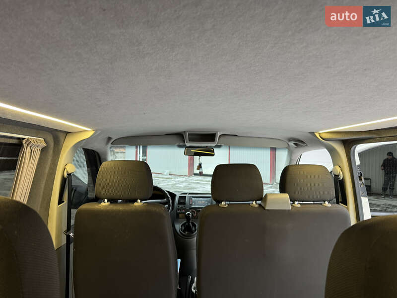 Мінівен Volkswagen Transporter 2006 в Хмельницькому
