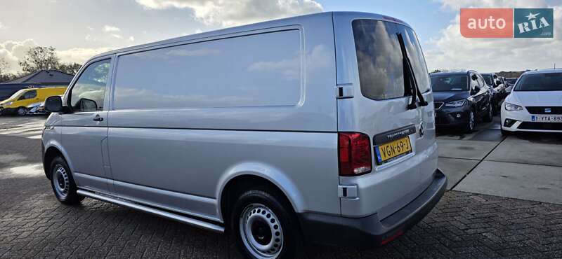 Вантажний фургон Volkswagen Transporter 2020 в Тернополі