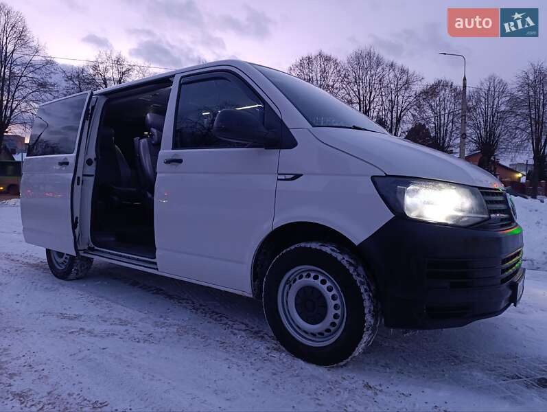 Мінівен Volkswagen Transporter 2017 в Житомирі