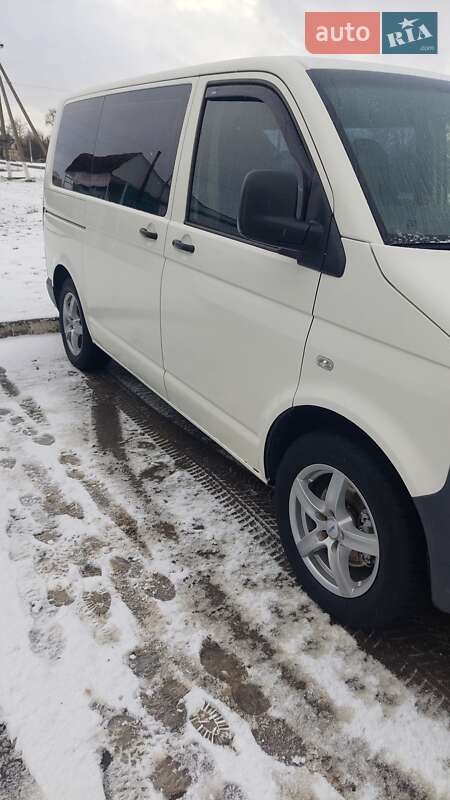 Мінівен Volkswagen Transporter 2009 в Дашеві