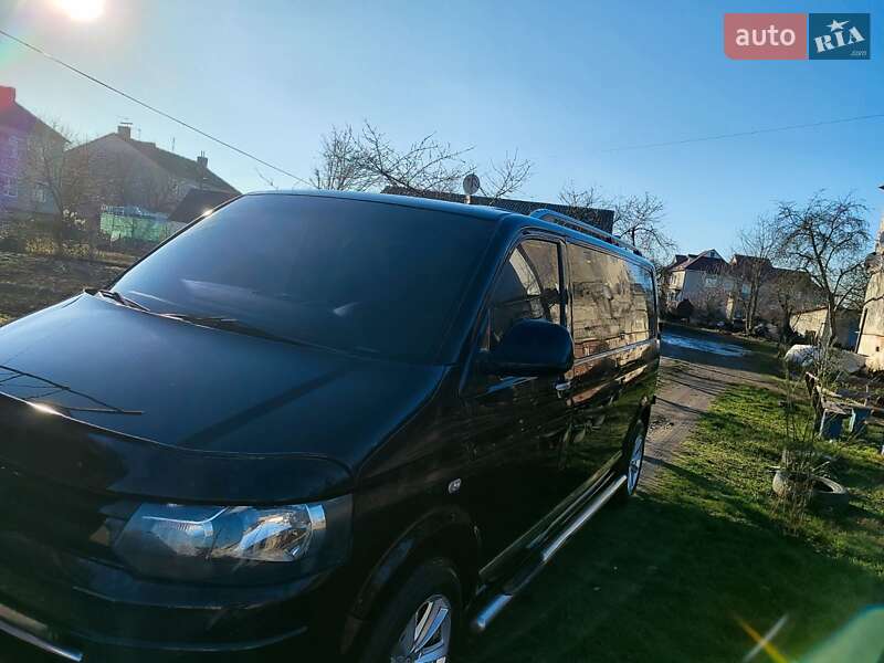 Мінівен Volkswagen Transporter 2010 в Тульчині