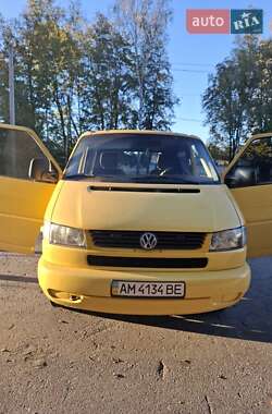 Мінівен Volkswagen Transporter 2002 в Звягелі