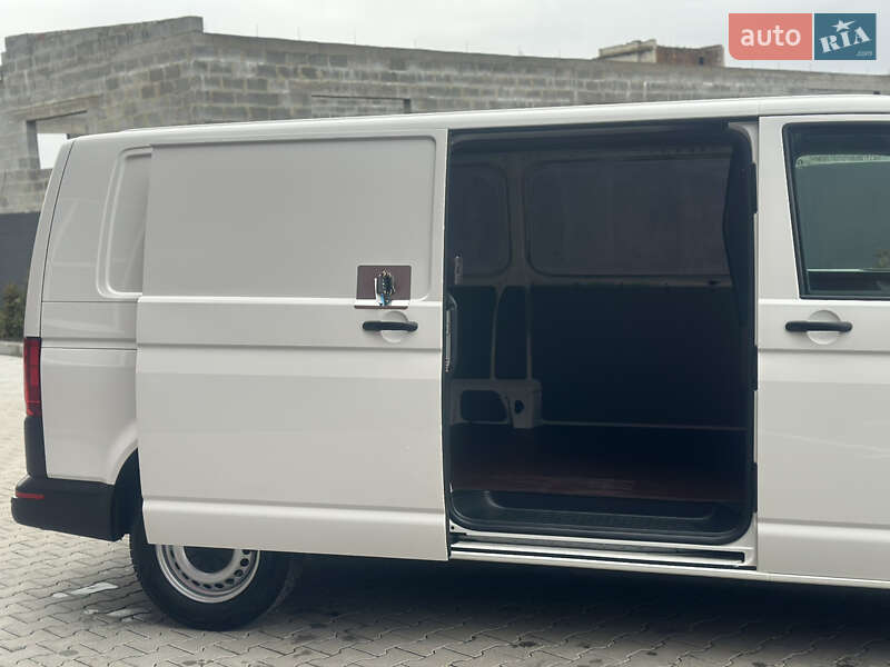 Грузовой фургон Volkswagen Transporter 2020 в Дубно