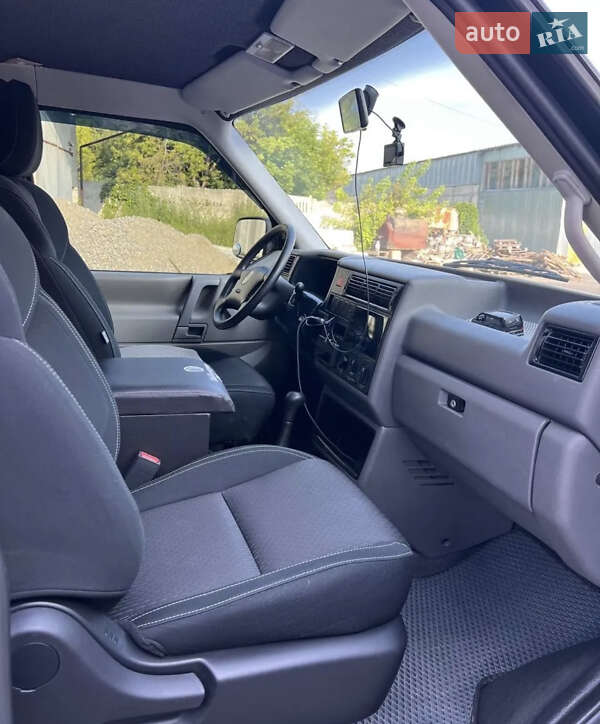 Минивэн Volkswagen Transporter 2001 в Виннице