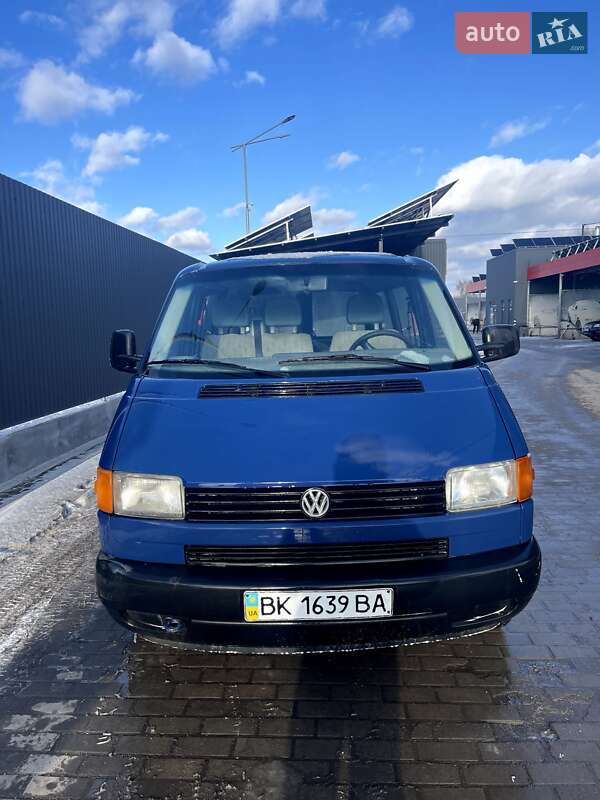 Мінівен Volkswagen Transporter 2001 в Здолбуніві