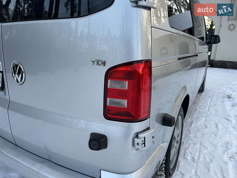 Мінівен Volkswagen Transporter 2015 в Києві