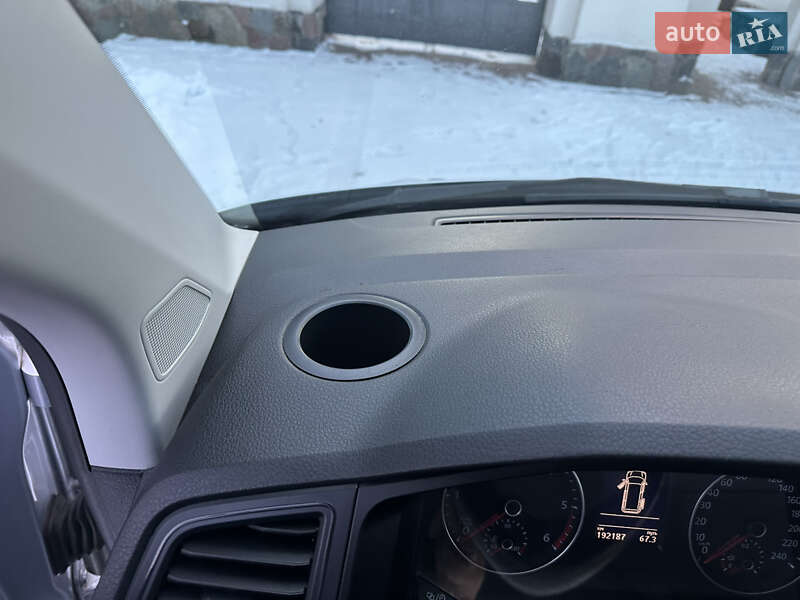 Мінівен Volkswagen Transporter 2015 в Києві