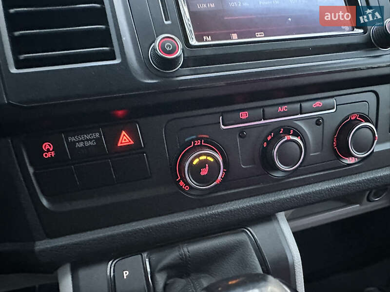 Мінівен Volkswagen Transporter 2015 в Києві