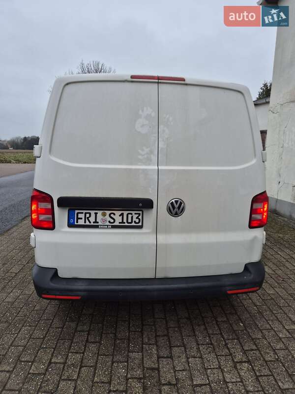 Вантажний фургон Volkswagen Transporter 2016 в Кам'янець-Подільському фото 4 Вантажний фургон Volkswagen Transporter 2016 в Кам'янець-Подільському
