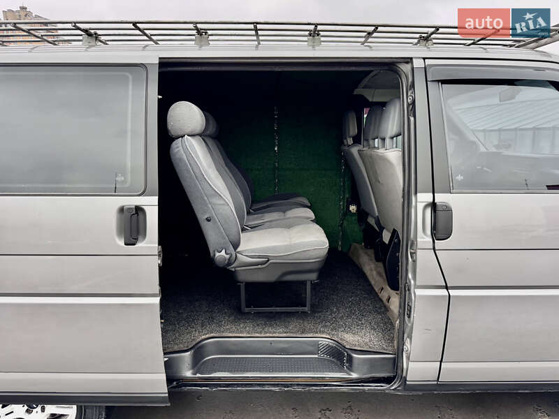 Грузопассажирский фургон Volkswagen Transporter 2000 в Киеве