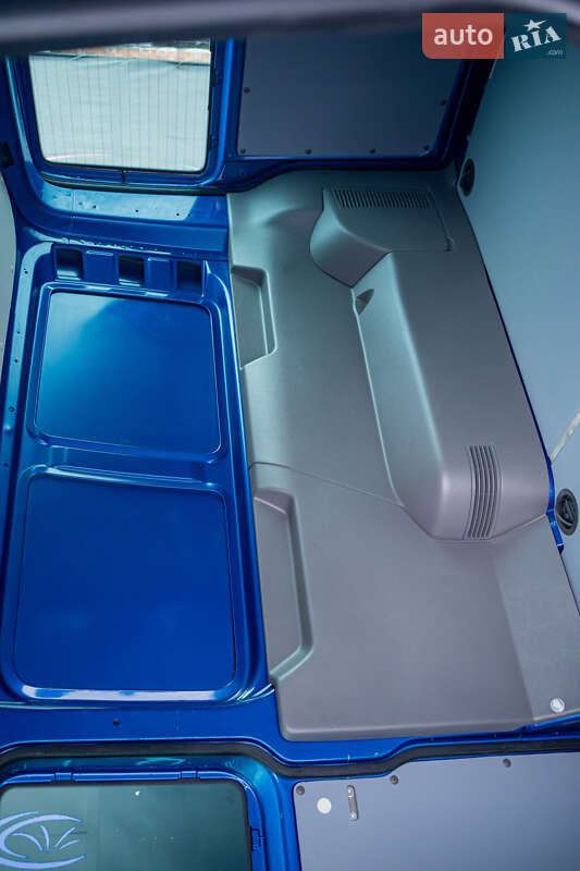 Грузовой фургон Volkswagen Transporter 2020 в Луцке