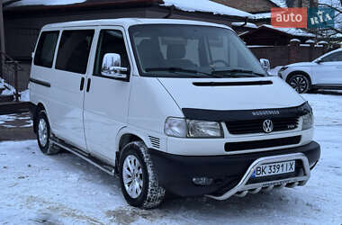 Минивэн Volkswagen Transporter 2003 в Вараше