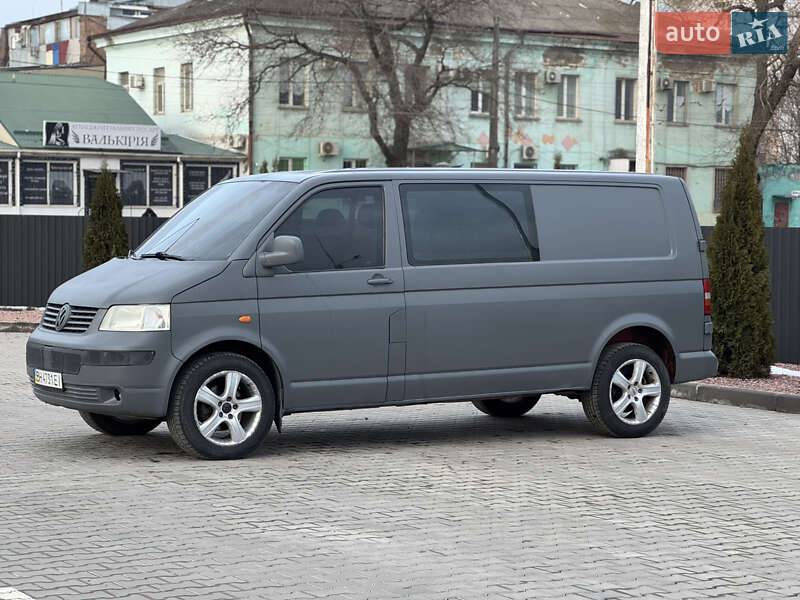 Грузопассажирский фургон Volkswagen Transporter 2006 в Одессе