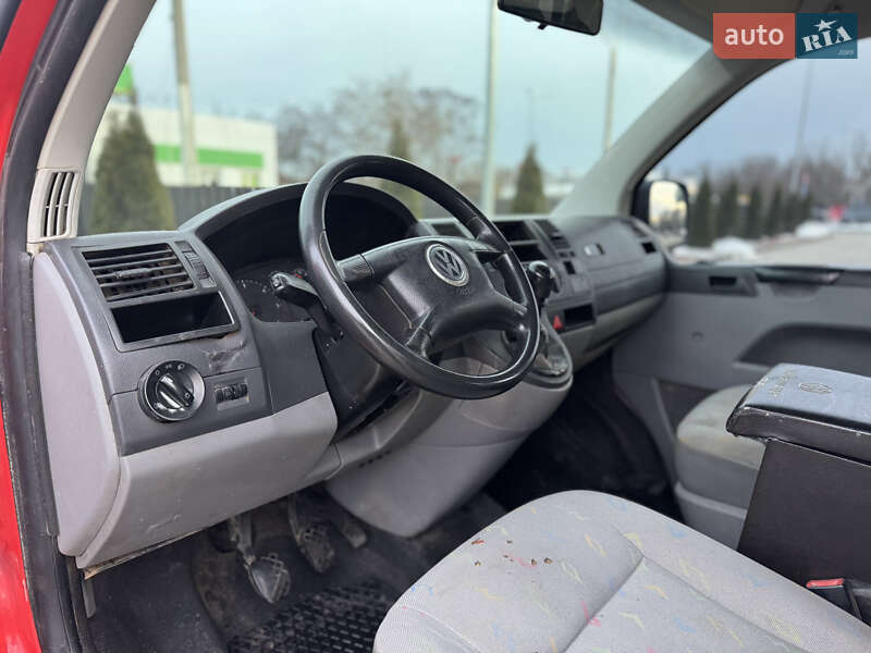 Грузопассажирский фургон Volkswagen Transporter 2006 в Одессе