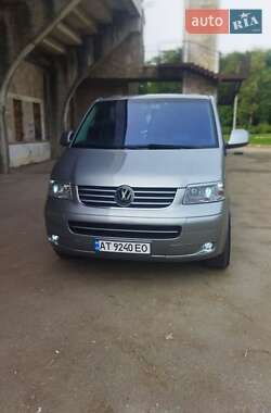 Мінівен Volkswagen Transporter 2004 в Івано-Франківську