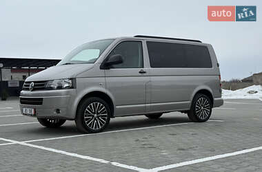 Минивэн Volkswagen Transporter 2012 в Дубно