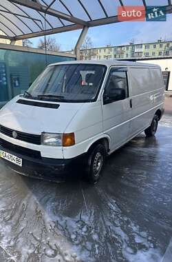 Вантажний фургон Volkswagen Transporter 2002 в Черкасах
