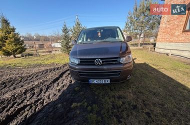 Грузовой фургон Volkswagen Transporter 2011 в Львове