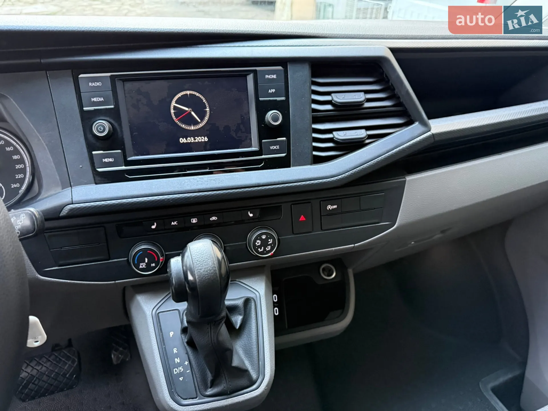 2019 Volkswagen Transporter - мініатюра 18