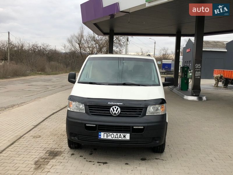 Мінівен Volkswagen Transporter 2006 в Чернівцях