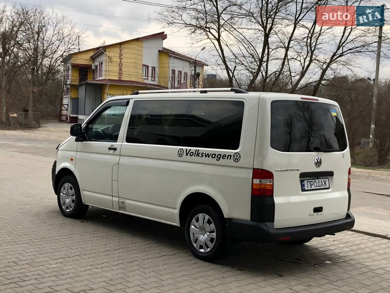 Мінівен Volkswagen Transporter 2006 в Чернівцях