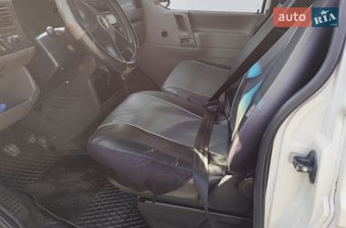Минивэн Volkswagen Transporter 2000 в Новояворовске
