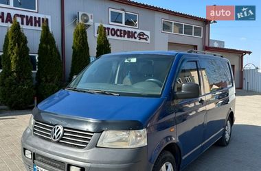 Вантажопасажирський фургон Volkswagen Transporter 2004 в Хмельницькому
