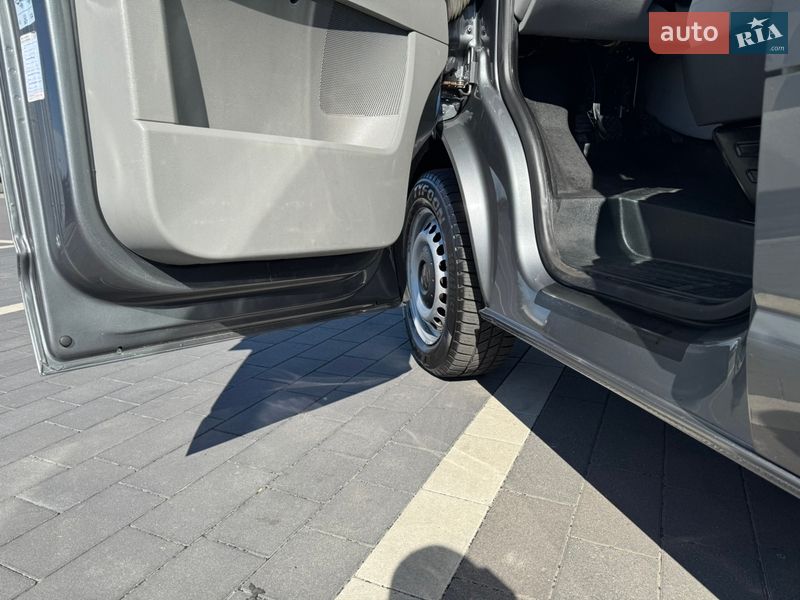 Минивэн Volkswagen Transporter 2015 в Мукачево