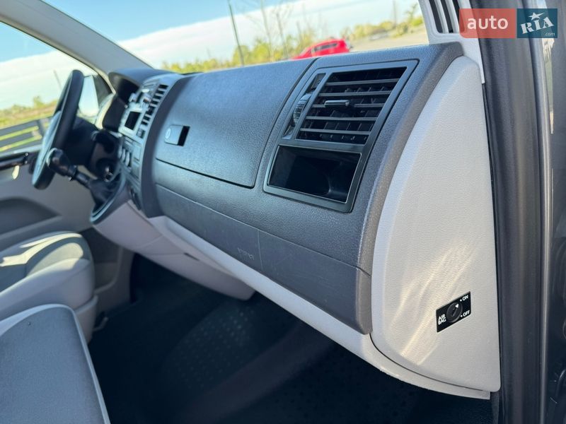 Минивэн Volkswagen Transporter 2015 в Мукачево