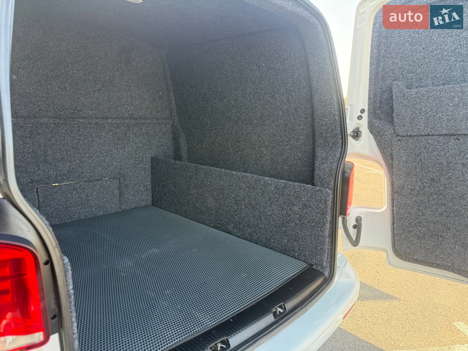 2020 Volkswagen Transporter - мініатюра 43