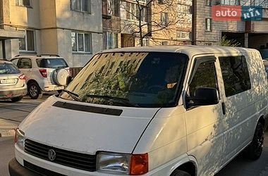 Вантажопасажирський фургон Volkswagen Transporter 2000 в Києві