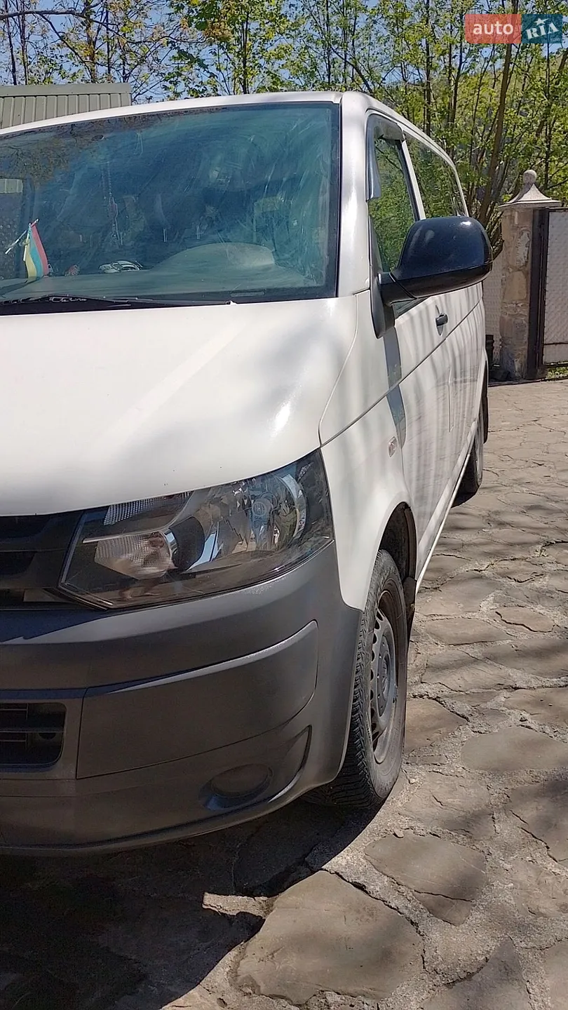 2011 Volkswagen Transporter - мініатюра 2